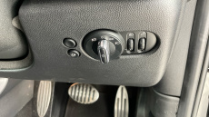 MINI Hatchback 1.5 Cooper Sport Premium 3dr Auto Petrol Hatchback